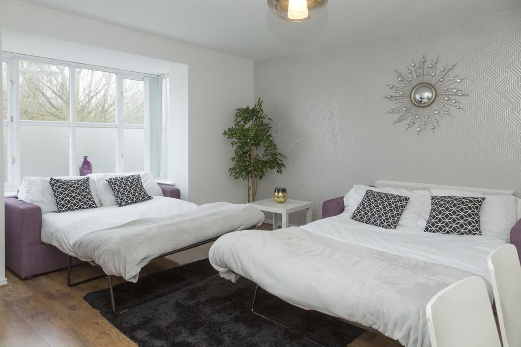 Quiet Riverside Apartment Londres Extérieur photo
