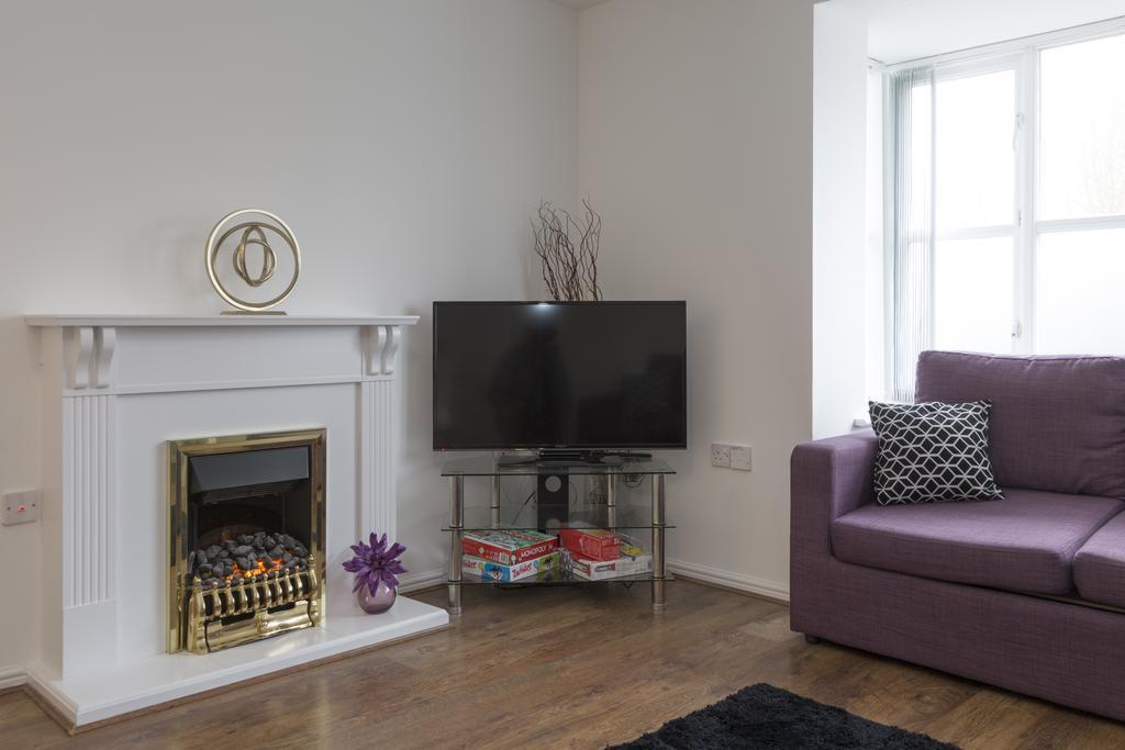 Quiet Riverside Apartment Londres Extérieur photo