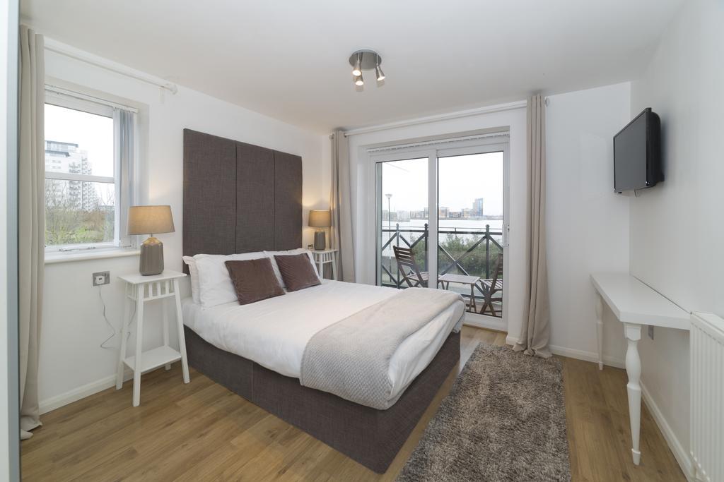 Quiet Riverside Apartment Londres Extérieur photo