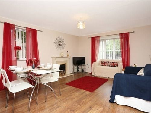 Quiet Riverside Apartment Londres Extérieur photo